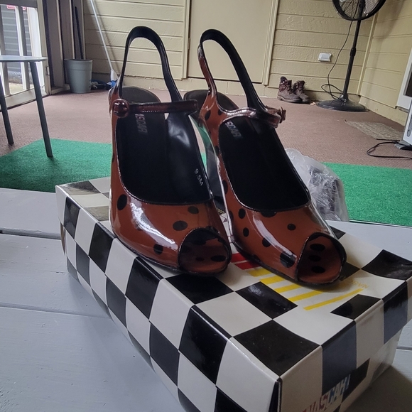 Nascar Polka Dot Wedges - Picture 2 of 5